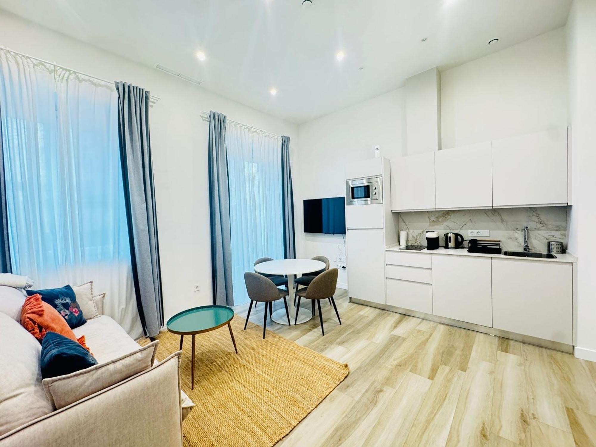 Qe Apartments Cadiz Bagian luar foto